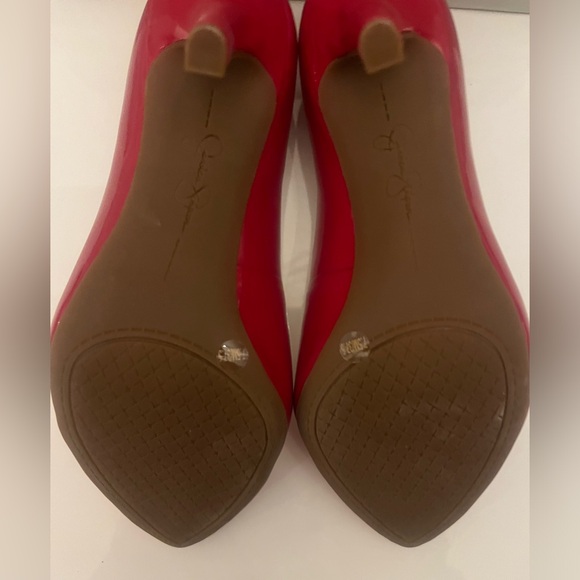 NIB Rich red pumps 7.5 - Picture 4 of 10